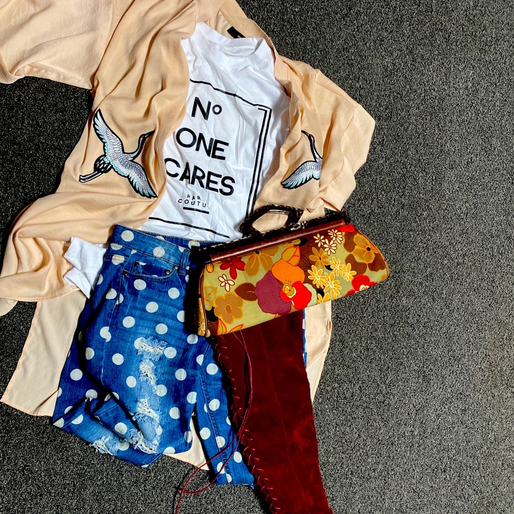 “NO ONE CARES” Tee